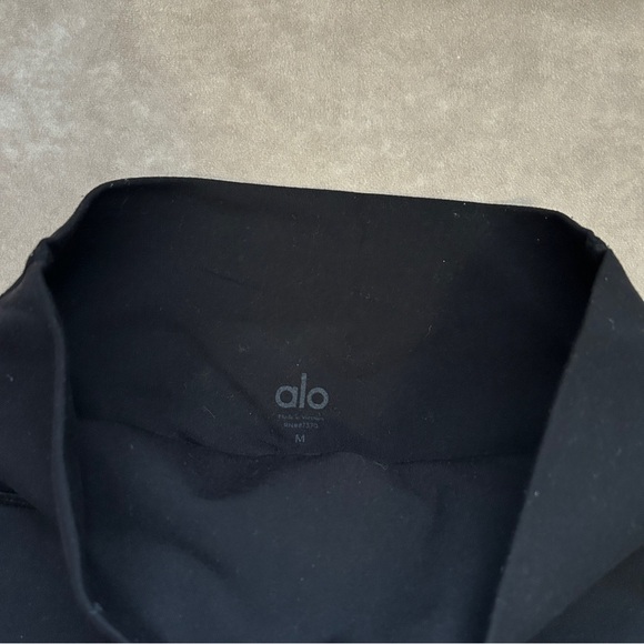 Alo Yoga Black Moto Leggings Athleisure Athletic Casual Edgy Medium M - Picture 6 of 6